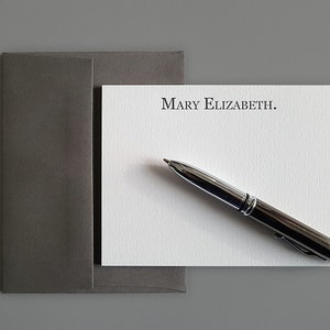 Cartes de correspondance personnalisées en typographie