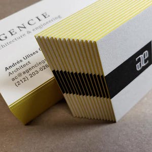 Cartões de visita tipográficos, cartões de visita, design personalizado, bordas coloridas, Crane's Lettra 600gsm