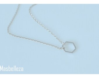 Delicate chain with hexagon in silver-plated brass on a 50 cm sterling silver chain
