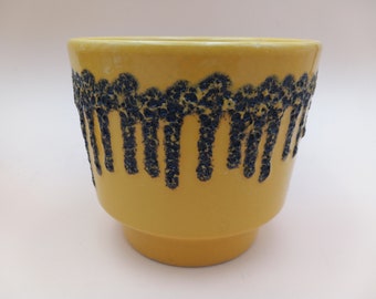 Talll Fohr cachepot ceramic flower pot yellow fat lava WGP 70s 70s designclassics24