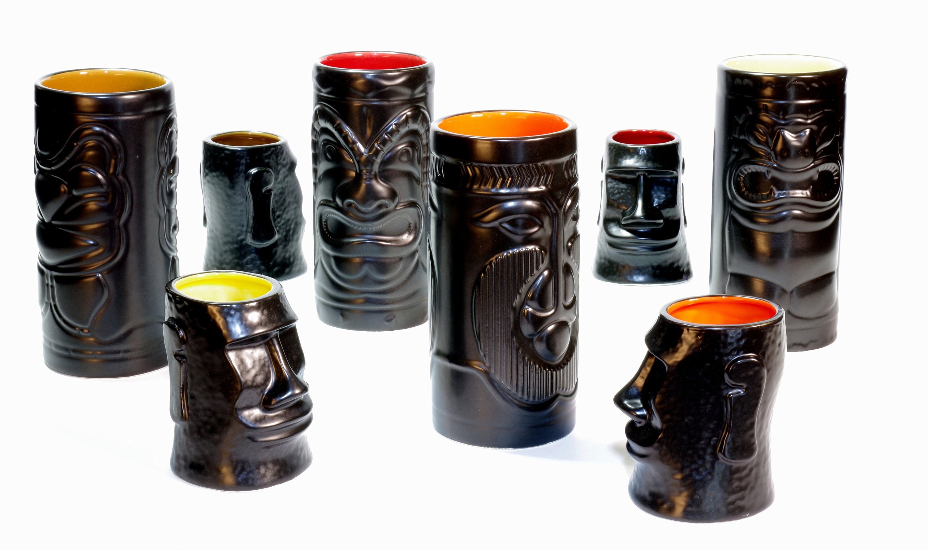 Einzigartige schwarze Tiki-Tassen mit vulkanischem Herz - 8er Set