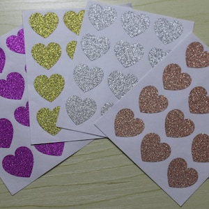 144pcs 0.75" 4 colori autoadesivo del cuore glitter mini - busta guarnizione