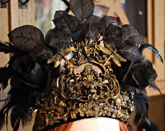 Unikat Ornament Fantasy Krone Schwarz Gold Gothic Headpiece Rosen Federn ~Black Spike V~