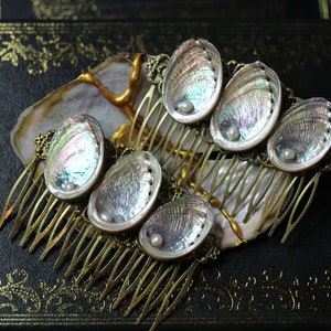 Hair comb made of real abalone mother-of-pearl seashell snail shell with artificial pearls ~Naiad~