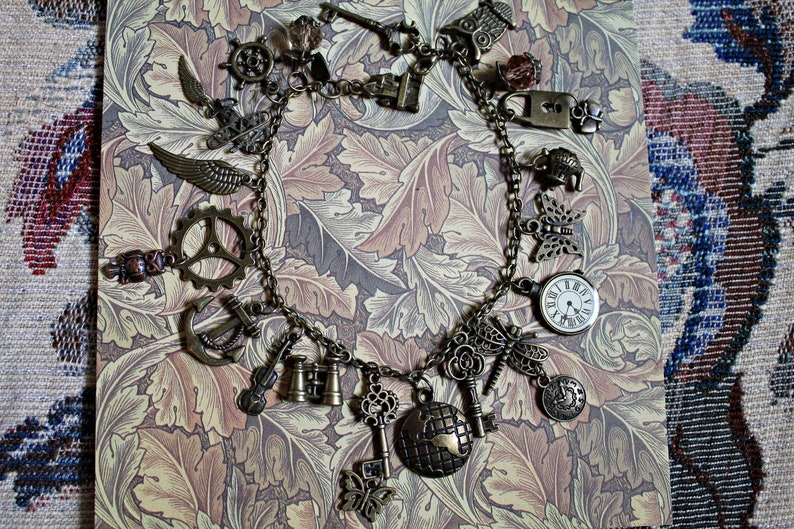 RagBag XIV/' Steampunk charm bracelet bronze with many pendants