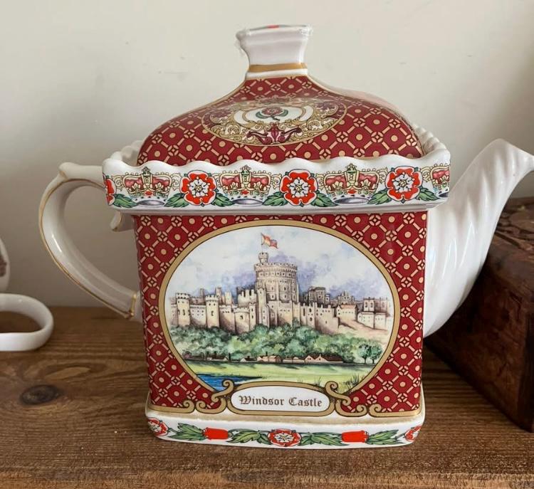 Sadler Windsor Castle Teapot - Etsy