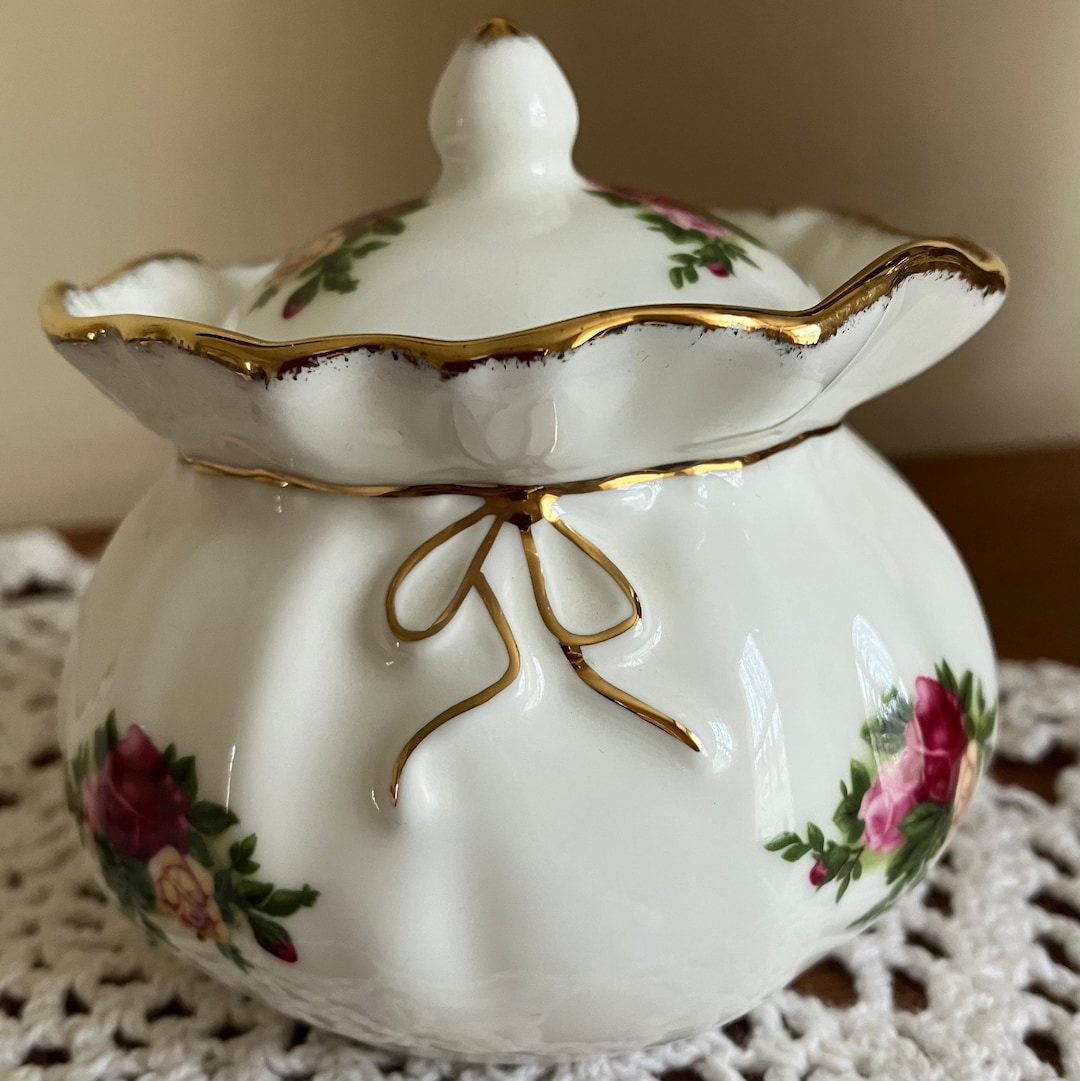 ロイヤルアルバートの小物入れ イギリス製 - Etsy 日本 ロイヤルアルバートの小物入れ イギリス製 - Etsy 日本