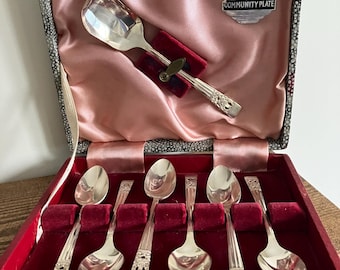 Juego de cucharas y plato comunitario vintage Hampton Court Onedia