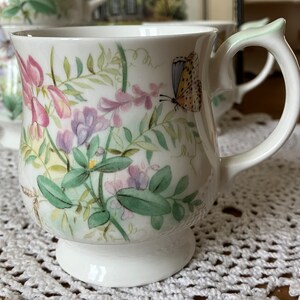 Tazas de porcelana de estilo eduardiano con diseño de guisantes de