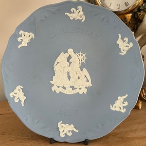 Wedgewood Blue Jasper Christmas plate