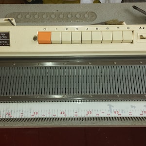 MACHINE CLEANING Brother Knitting Machine KH710, How to Take Apart and CLEAN Your Machine Fully, Step by Step, Lots of Pictures Added