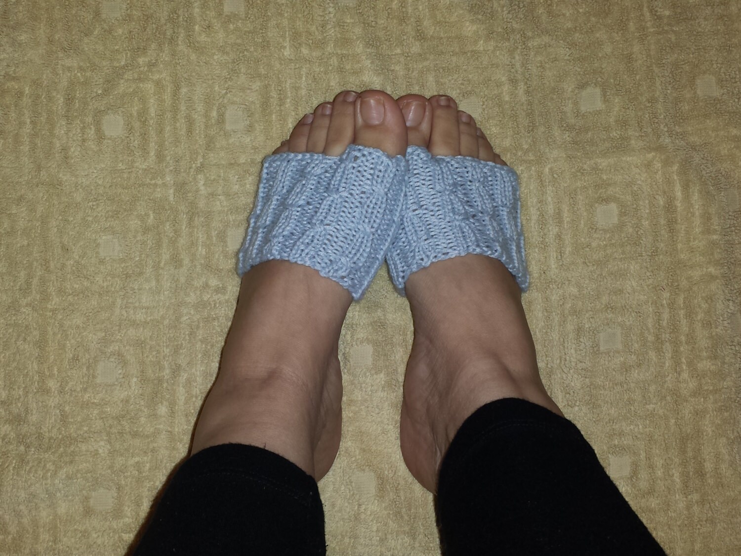 KNITTING PATTERN, Flip Flop Socks Pattern, Soft Feet Savers Pattern