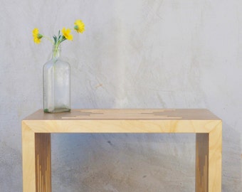 Essi Console Table