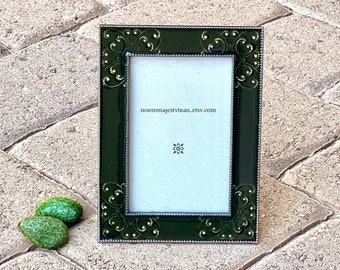 Black Enamel, Pewter Grey, Green & White Accents Picture Frame. Vintage. Holds 4x6" Photo. Metal. Modern. Classic. Preppy. Wedding. Whimsy
