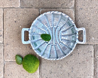 Polished Pewter Round Basket Serving Dish, Handles. Vintage. Silver Recycled Aluminum Alloy. Non Tarnish. Solid Dish, Platter. Southwest.