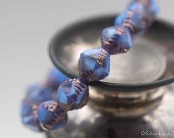 LANTERNE NEBULOSA BLU 6 perle biconiche sfaccettate in vetro ceco di prima qualità, finitura bronzo metallizzato - 10 x 8 mm