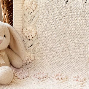 Flower border Knit Baby Blanket, Cosy Favourite Baby Blanket