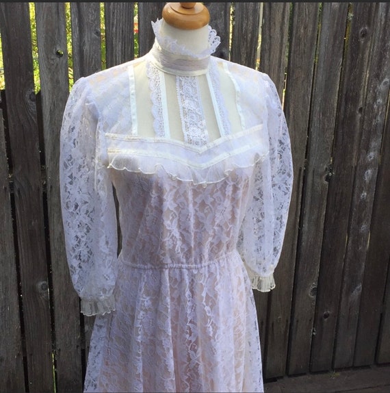 Gunne Sax Dress 5 White Lace Vintage 1980s USA Pra