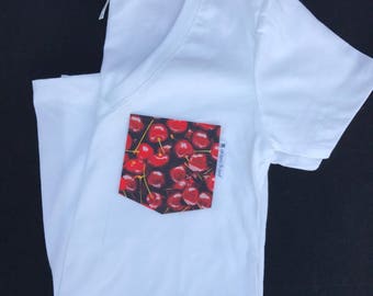 T-shirt Cherry Bomb Pocket : t-shirt pour fan d'art fait main