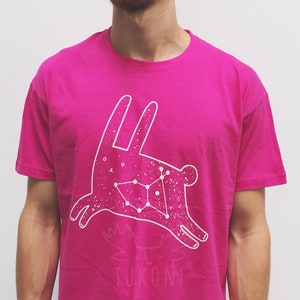 Leuchtet im Dunkeln T-Shirt Kaninchen Sternbild T-shirt Sternzeichen T-Shirt Tier T-shirt Rosa Tshirt Kaninchen Sternzeichen Geschenk Mondkaninchen Unisex Tshirt Lepus