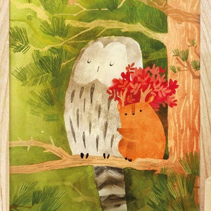 Eule und Eberesche Tukoni Poster Eulendruck Eulenkunst Eulenkinderzimmer Baumplakat Waldplakat Waldwesen Waldgeist Druck Geburtstagsgeschenk Umarmung