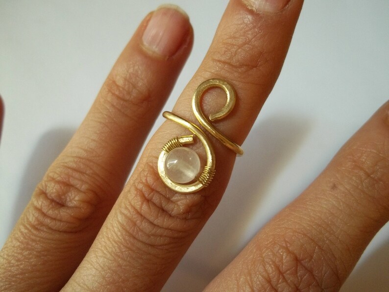 Handmade  chevalier ring.Rose quartz bead.