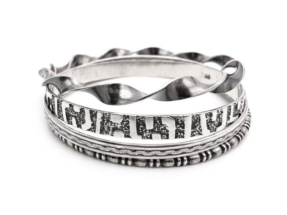 Silver Bangle Stack Four Bangles Mixed Designs 51… - image 2