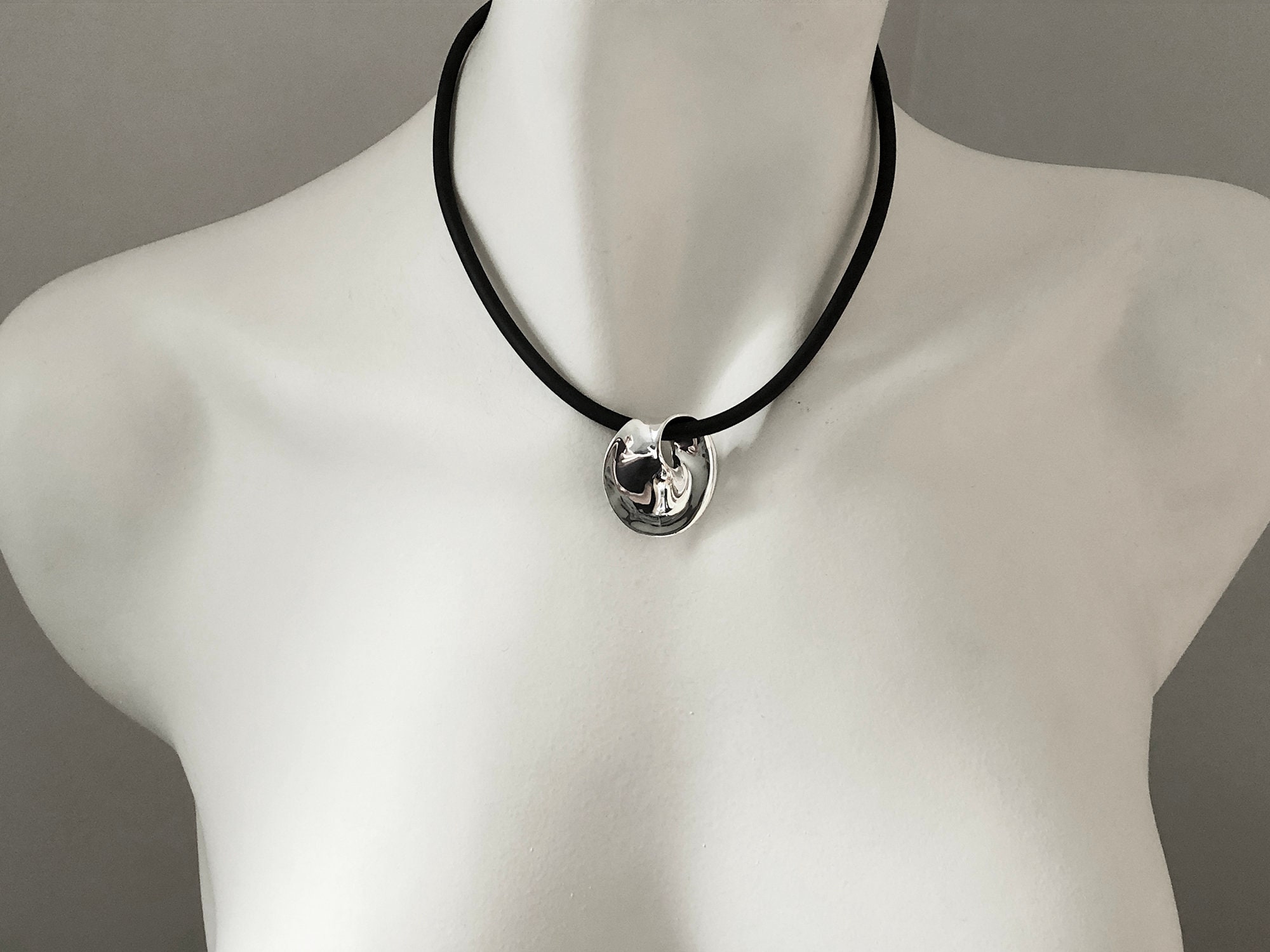 Georg Jensen Möbius Pendant 374 Sterling Vivianna Torun Bülow-hübe 
