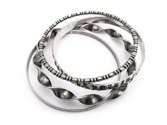 Silver Bangle Stack Four Bangles Mixed Designs 51… - image 3