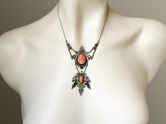 ビクトリア朝の珊瑚カメオシルバーフィリグリーネックレス - Etsy 日本