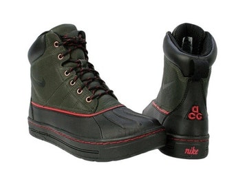 gray nike acg boots