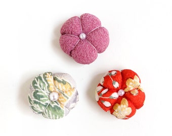 Set of 3 Magnets, Silk Kimono fabric, Thin neodymium magnets / plum blossom, Orange red purple green, Silk Kimono 3pcs mg09