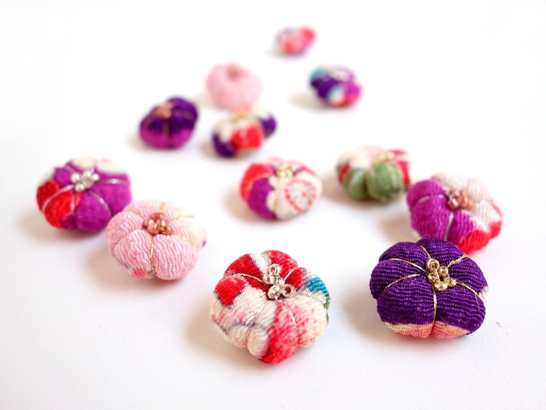Japanese Chirimen decor gift gold silver bead thread plm pv07 Pink Purple Chirmen Charm for Japanese jewelry