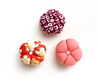 Set of 3 Magnets, Silk Kimono fabric, Thin neodymium magnets / plum blossom, Red orange purple pink, Silk Kimono 3pcs mg32B