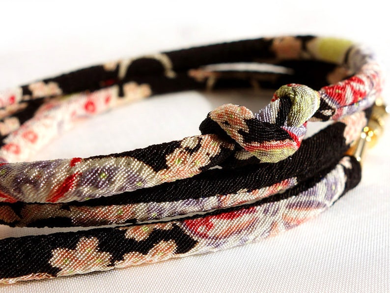 Choker necklace Japanese Jewelry HANA MORI - Tiny Sakura in the night black Kimono Bracelet