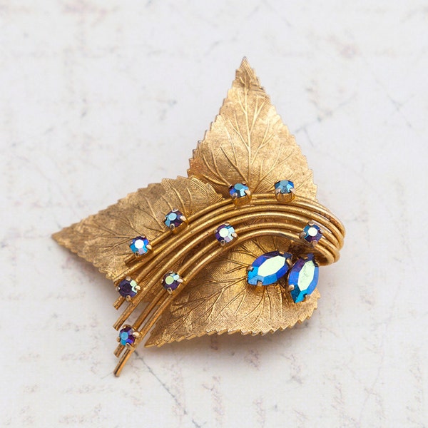 STUNNING Vintage Brooch 1950s | Golden Leaf Leaves Pin | AB Aurora Borealis Rhinestones Crystals | Mint Condition Retro Jewellery VicAusten