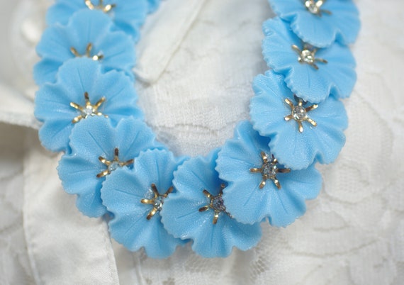 Vintage Blue Flower Necklace, Adjustable Acrylic … - image 4