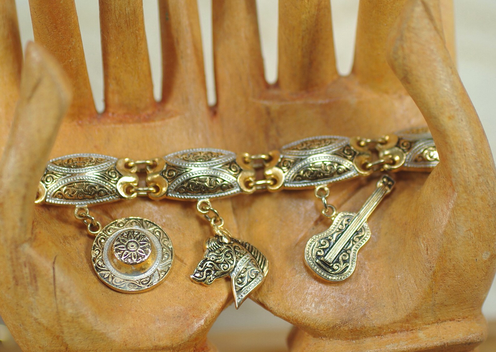 Vintage Damascene Charm Bracelet Spanish Damascene Souvenir Etsy