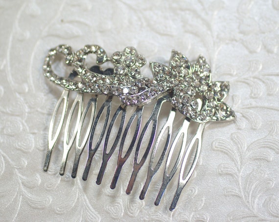 Vintage Floral Silver Hair Comb with Dangling Rhinestones Bridal Haircomb | Vintage Silver Leaf Crystal Hair Comb  main image 4
