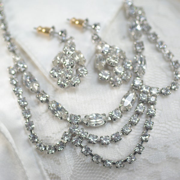 Vintage Clear Rhinestone Swag Necklace Set, Wedding Crystal Necklace Gift, Rhinestone Festoon Necklace, Rhinestone Silver Post Earring Gift