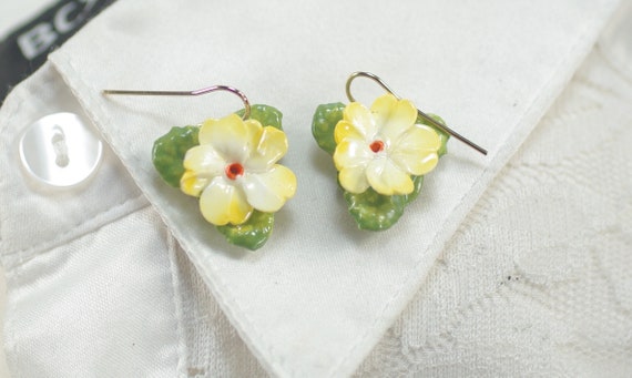 Vintage English Bone China Flower Earrings, Yello… - image 2