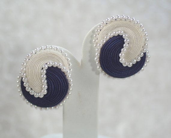Vintage Navy Ivory Clip Earrings, 1980's Large Be… - image 3