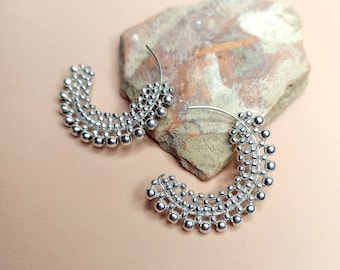 Originele 3 cm halve cirkel sterling zilveren oorringen, fijne sieraden ontwerper zilveren oorbellen, uniek cadeau voor haar / "Janu"