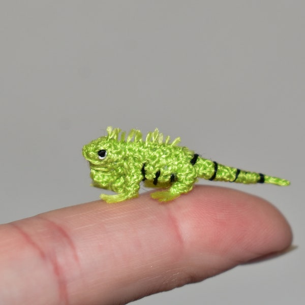 Tiny Miniature Iguana Micro Crochet Green Lizard Miniature Terrarium Animals Dollhouse Terrarium Dollhouse Animal Toys