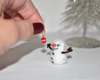 Miniature Crochet Snowman - Christmas Tree Snowman Ornament - Stuffed Christmas Snowman Dollhouse Christmas Toy