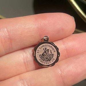 14KT Rose Gold St Christopher Patron Saint of Travelers Round Scalloped Medal Pendant Charm 16mm