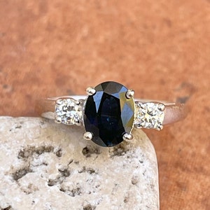 Estate Vintage 14KT White Gold Oval Blue Sapphire + Diamond Accent Ring Size 8
