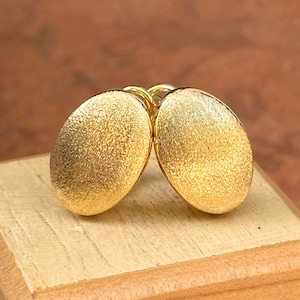 Orecchini a clip Omega ovali in oro giallo 14KT con finitura satinata opaca NUOVI 20 mm x 14 mm
