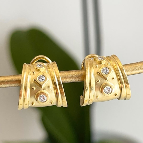 Estate 18KT Yellow Gold SeidenGang Byzantine Etruscan Matte & Shiny Bezel Diamond J Shape Hoop Earrings Small