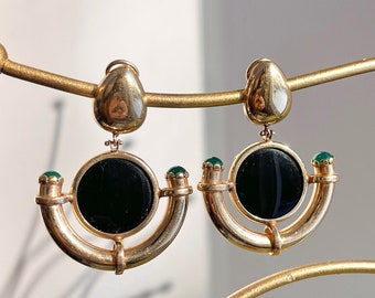 Estate Vintage 14KT Yellow Gold Green + Black Onyx Round Dangle Omega Clip On Back Earrings